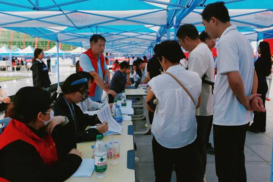 a335cfb9ba46e6f8a2a13f8207327fd6