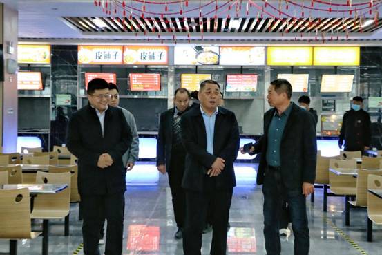 2edf8e4e023f54b992be9b65a4e1e04d